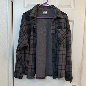 PINK Victoria's Secret Gray and Black Plaid Lightweight Shirt Jacket